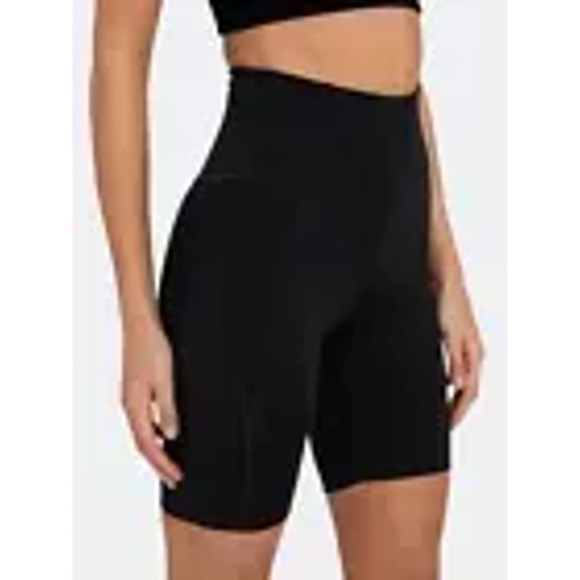 NWT Girlfriend Collective High-Rise Bike Short - MSRP $58 - Picture 1 of 4